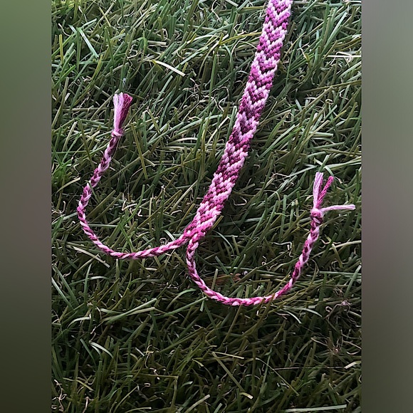 Heart Friendship Bracelet - Picture 4 of 4